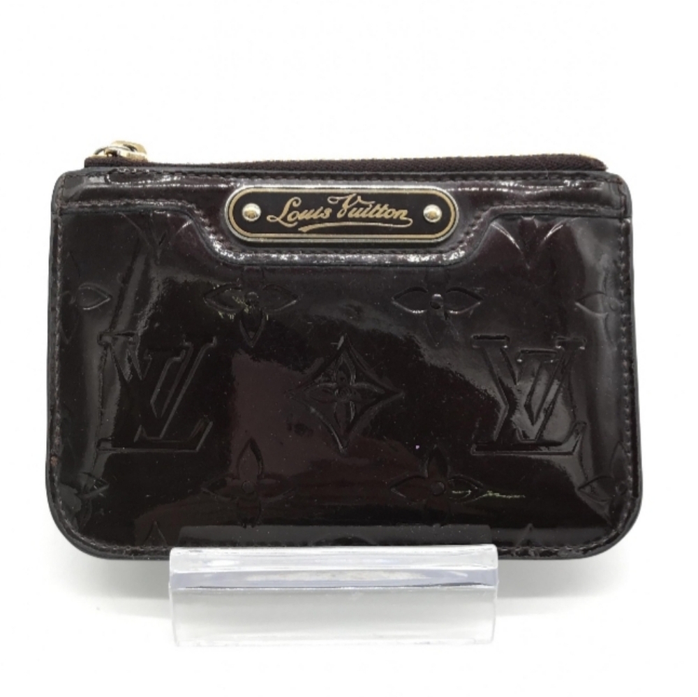 LV Vernis Key Cles w/COA (online)